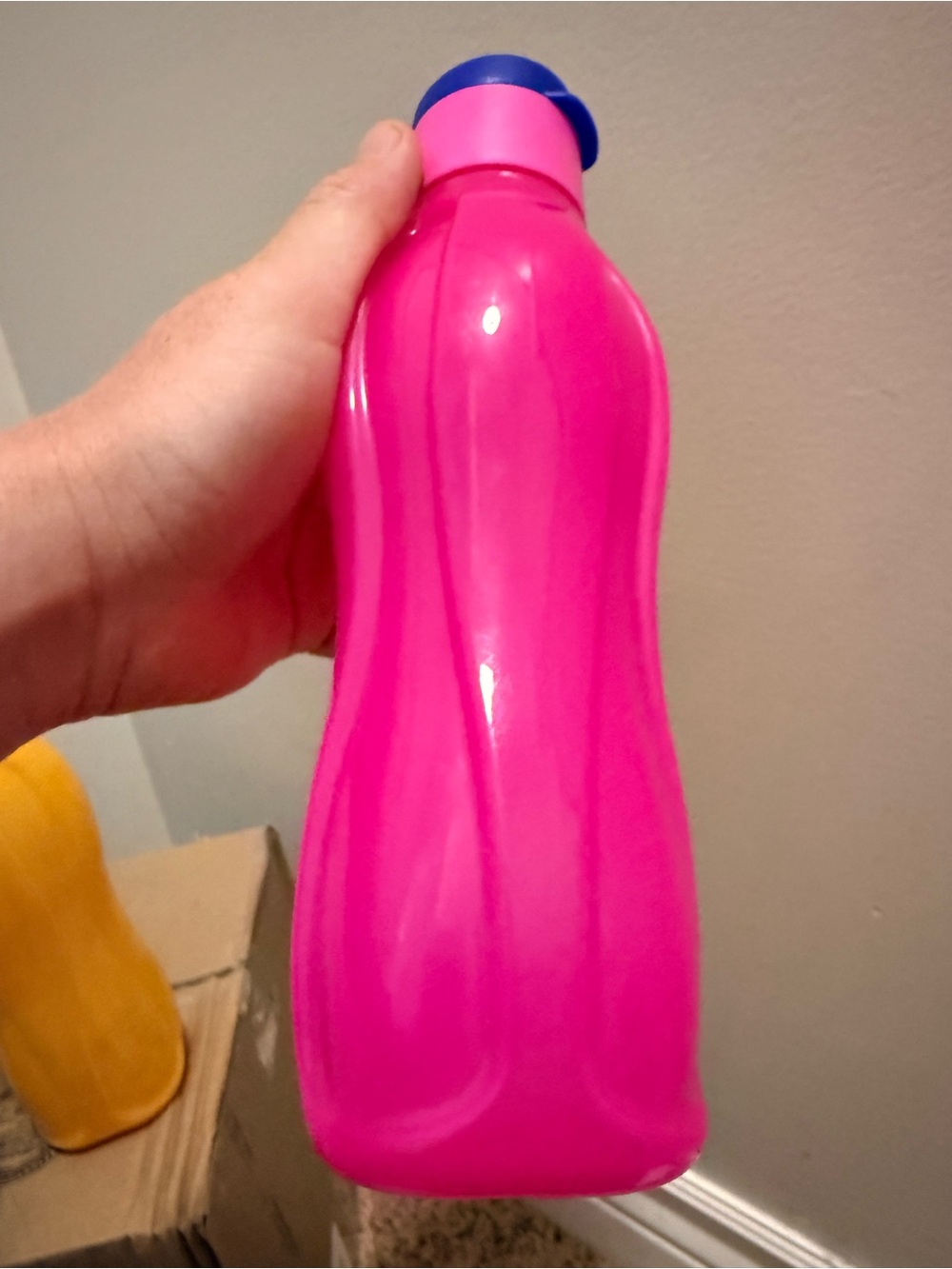 Tupperware Snack & Bottle Set - Picture 5 of 9